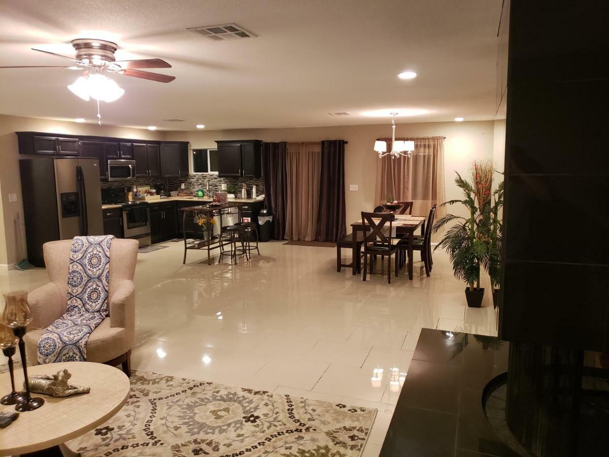 Beautiful 3 Bed/2 Bath Cozy Get Away Home Las Vegas Eksteriør billede