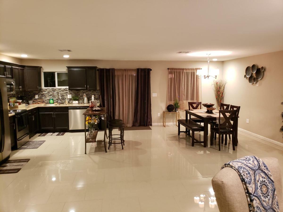 Beautiful 3 Bed/2 Bath Cozy Get Away Home Las Vegas Eksteriør billede