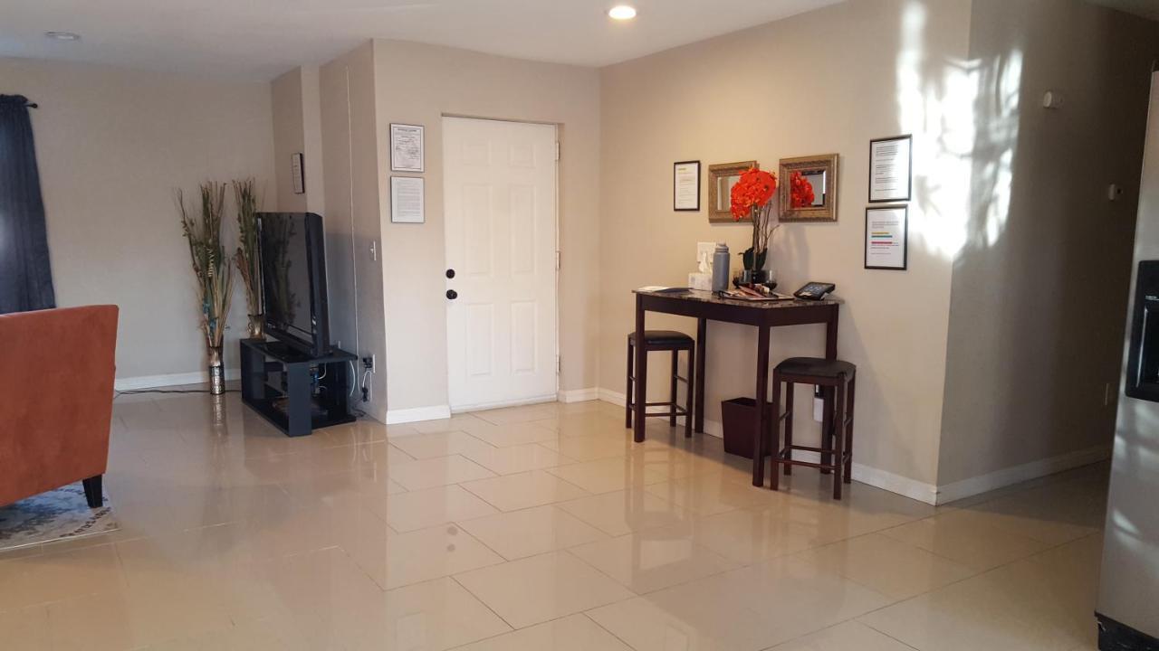 Beautiful 3 Bed/2 Bath Cozy Get Away Home Las Vegas Eksteriør billede